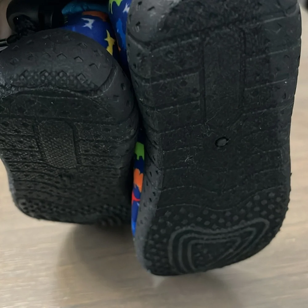Tommy Bahama Kids Water Shoes - Blue with Dinosaur Print. 13/1